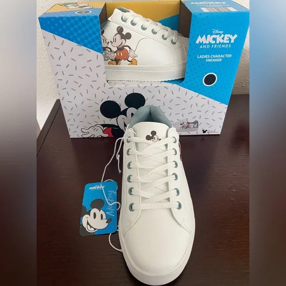 Disney Ladies Mickey and Minnie Court Sneaker NIB size 8 - Picture 6 of 7